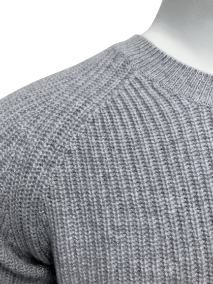 Cashmere Crewneck Sweater in Chunky Rib knit stitch Silver Grey neck