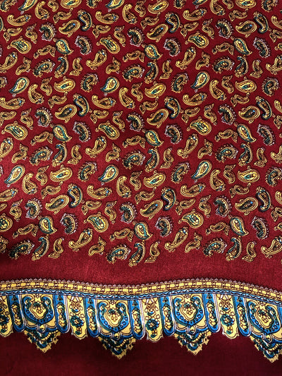 Silk Scarf Paisley Bordeaux detail