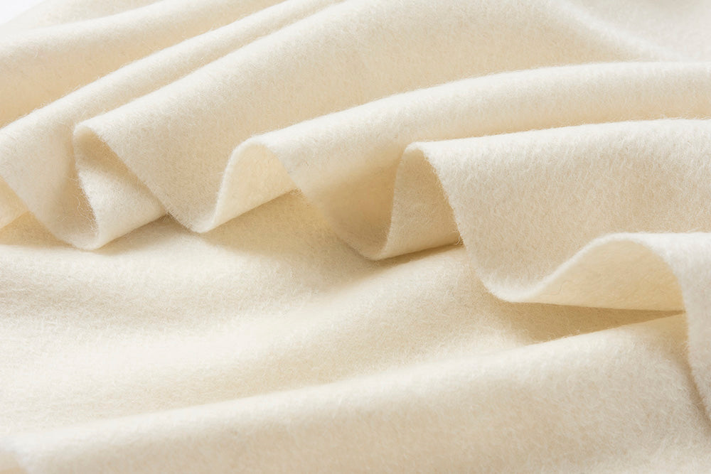 Lambswool Scarf Woven Plain Woolwhite details